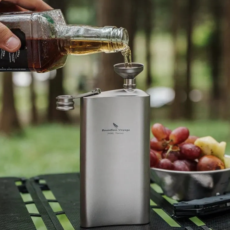 Titanium Flask with Funnel 250ml