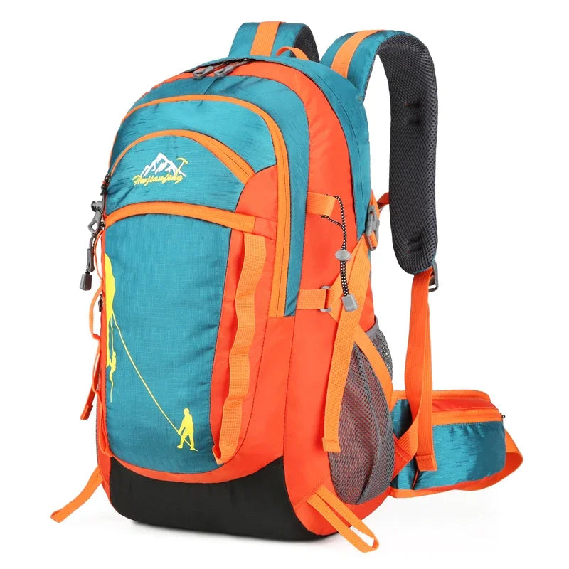 Durable 35L Mountaineering Backpack for All Seasons (inc. 2L water bag)